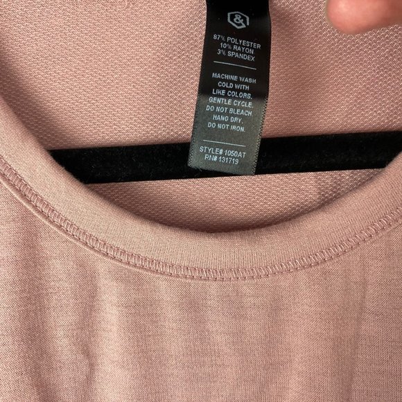 Agnes & Dora Blush Top size large front pocket Long sleeve - Picture 2 of 5